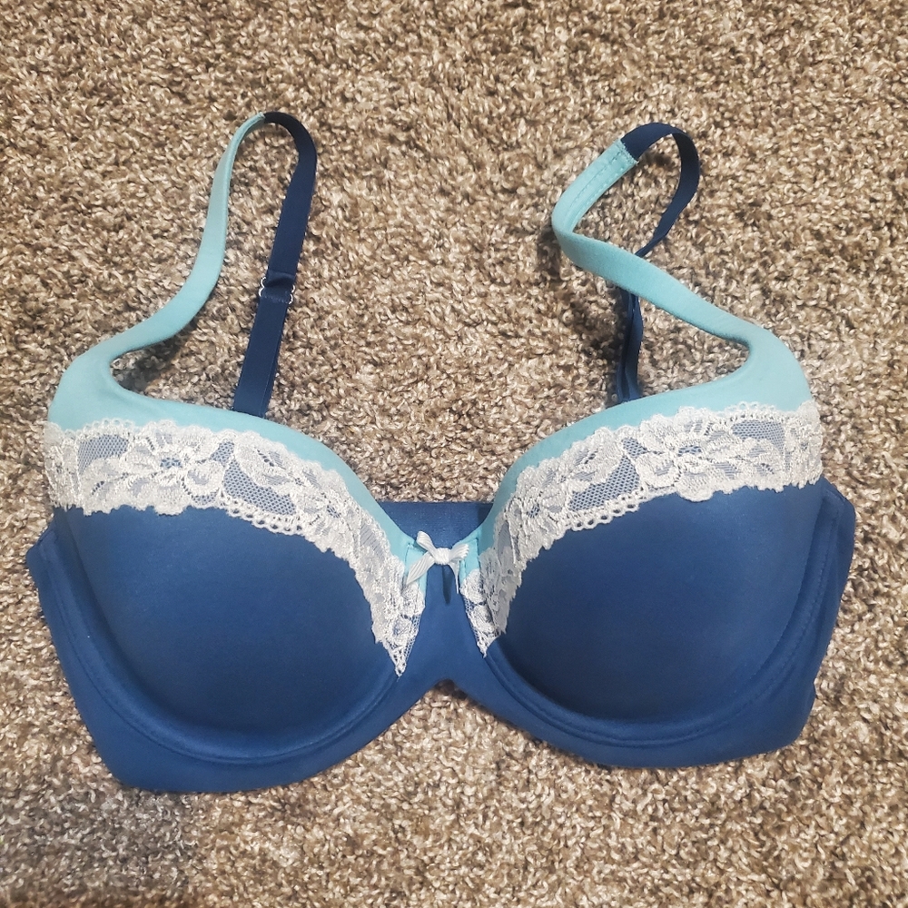 Victoria’s Secret Body by Victoria bra